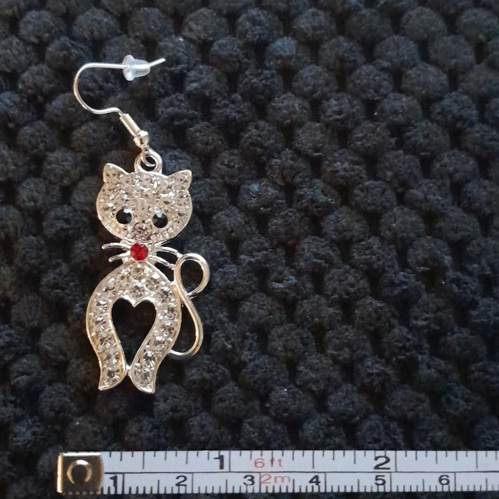 Isabella Elegant Silver Cat Earrings with Red Accents